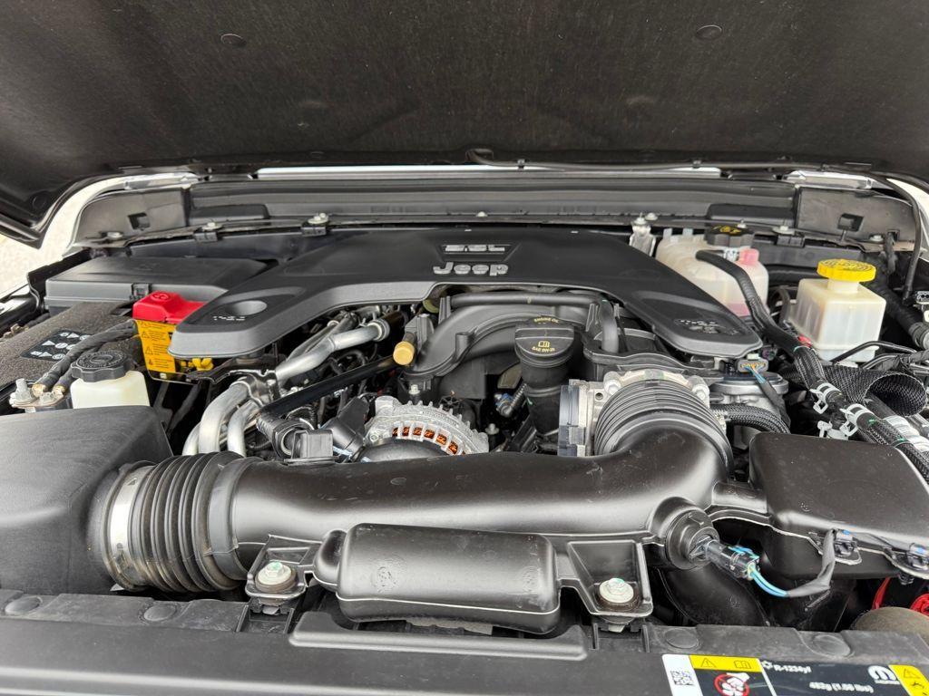 used 2021 Jeep Gladiator car, priced at $31,400