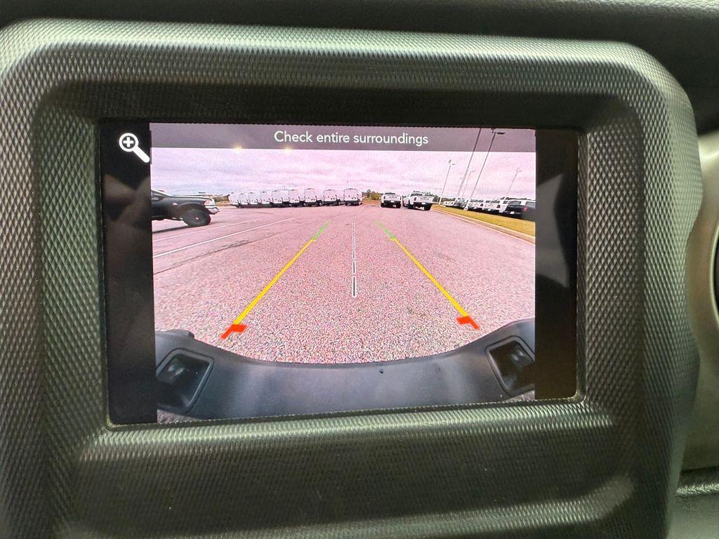 used 2021 Jeep Gladiator car, priced at $31,400