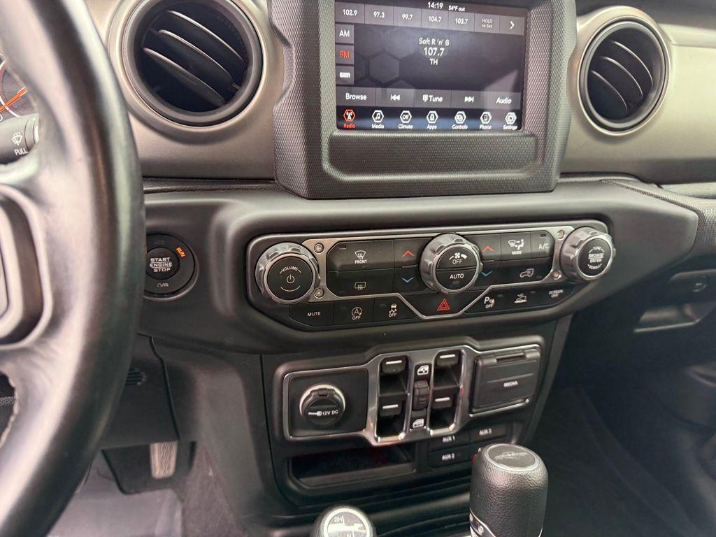 used 2021 Jeep Gladiator car, priced at $31,400