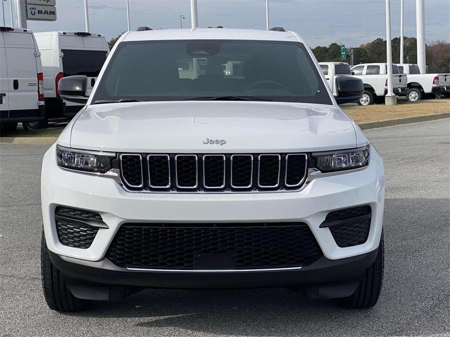 new 2025 Jeep Grand Cherokee car, priced at $30,875