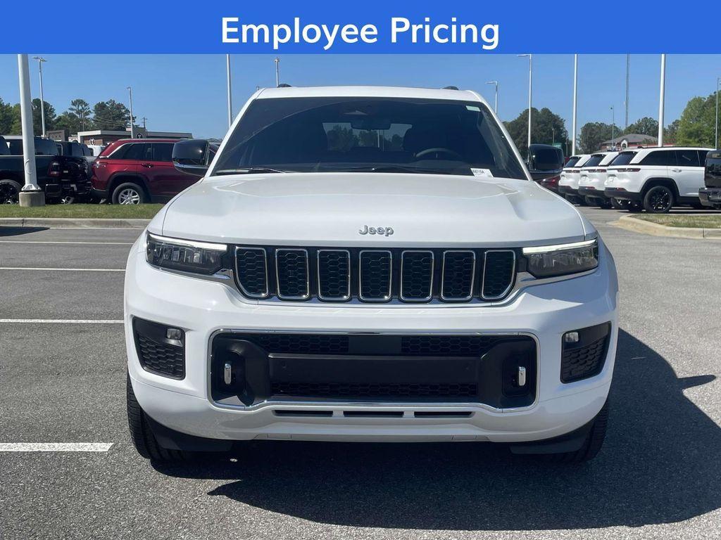 new 2025 Jeep Grand Cherokee car, priced at $53,275