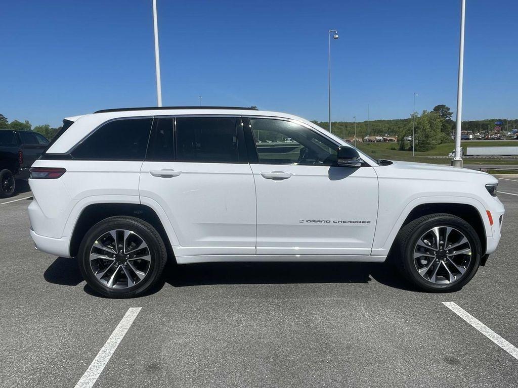 new 2025 Jeep Grand Cherokee car, priced at $50,256