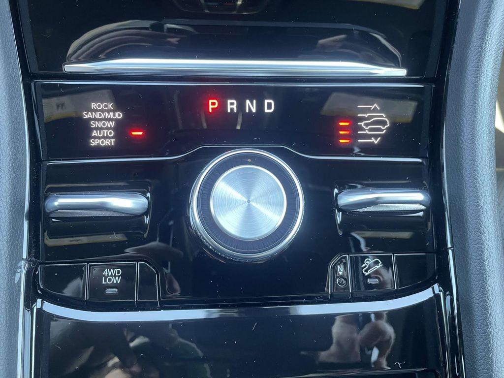 new 2025 Jeep Grand Cherokee car, priced at $50,256