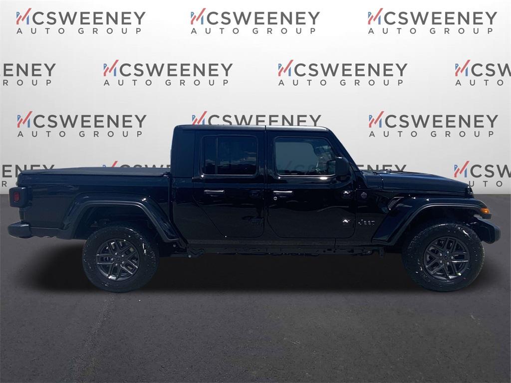 new 2024 Jeep Gladiator car, priced at $47,515