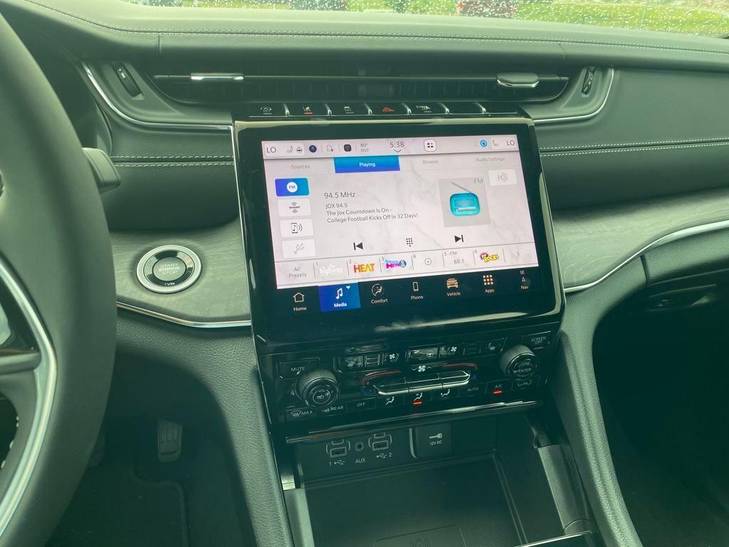 new 2025 Jeep Grand Cherokee car, priced at $48,370