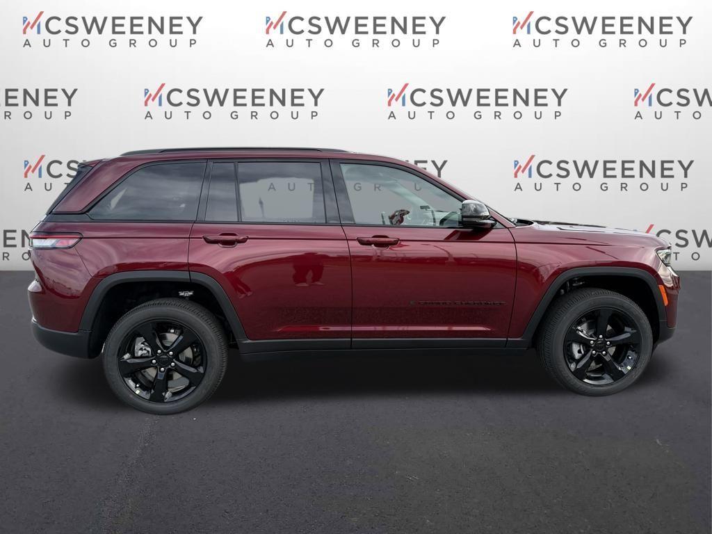 new 2025 Jeep Grand Cherokee car, priced at $34,125