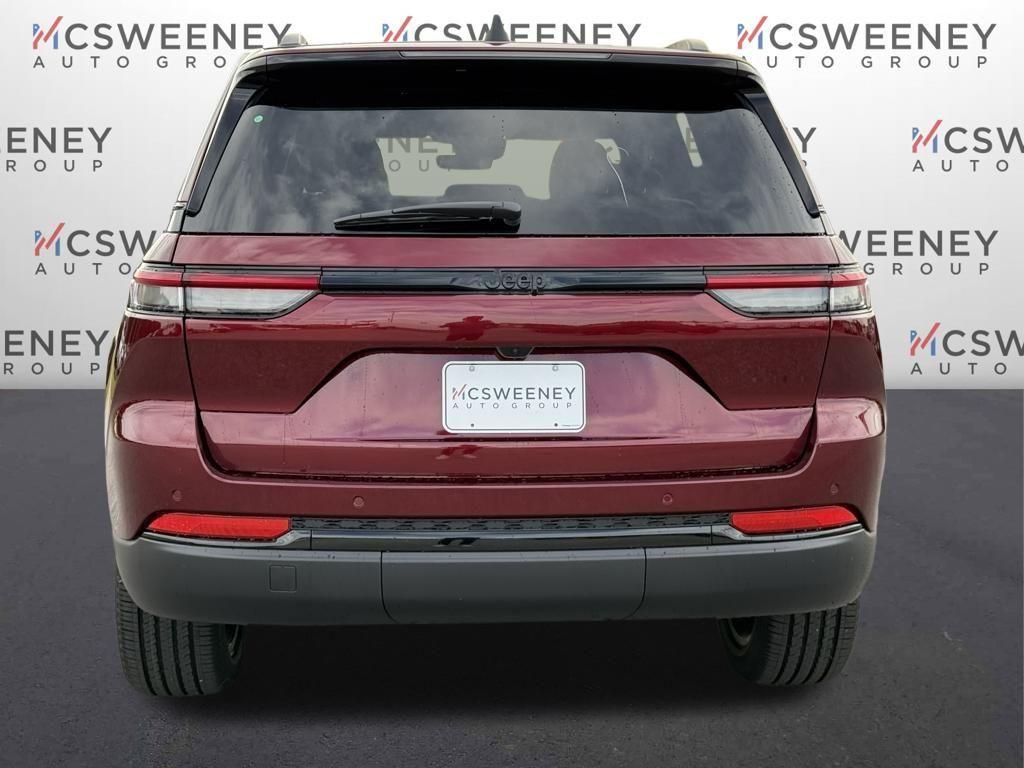 new 2025 Jeep Grand Cherokee car, priced at $34,125