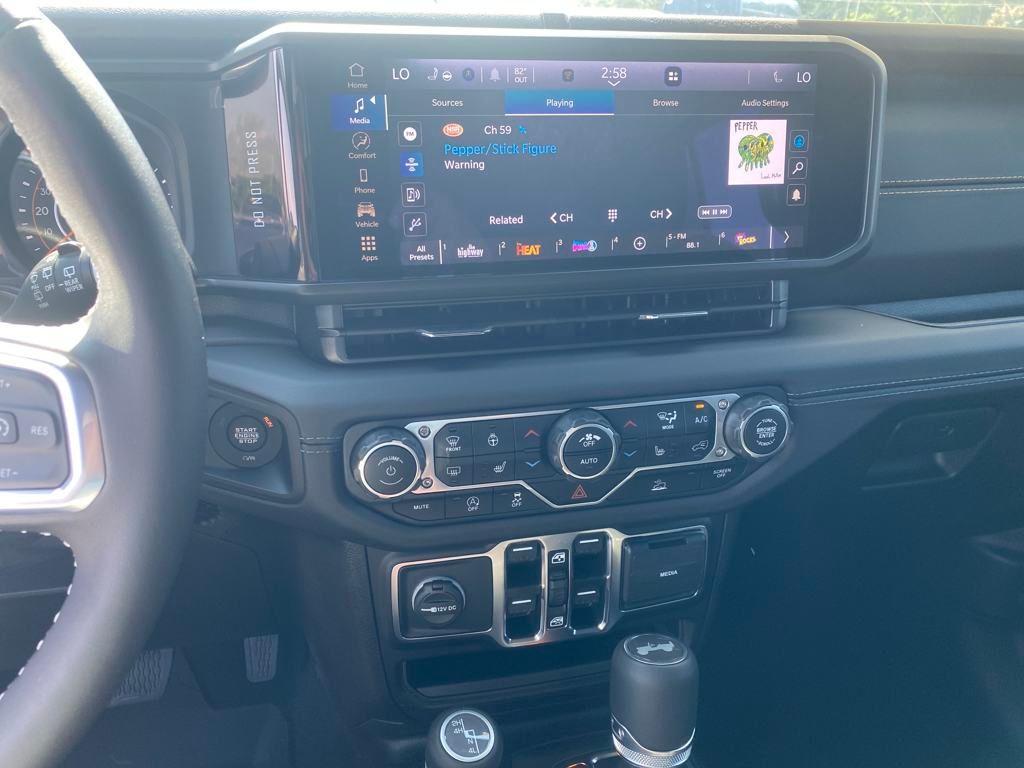 new 2025 Jeep Wrangler car, priced at $52,610