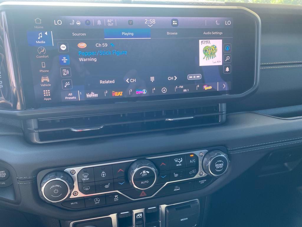 new 2025 Jeep Wrangler car, priced at $52,610