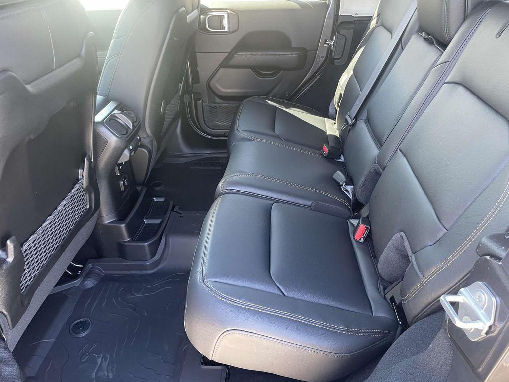 new 2025 Jeep Wrangler car, priced at $51,717