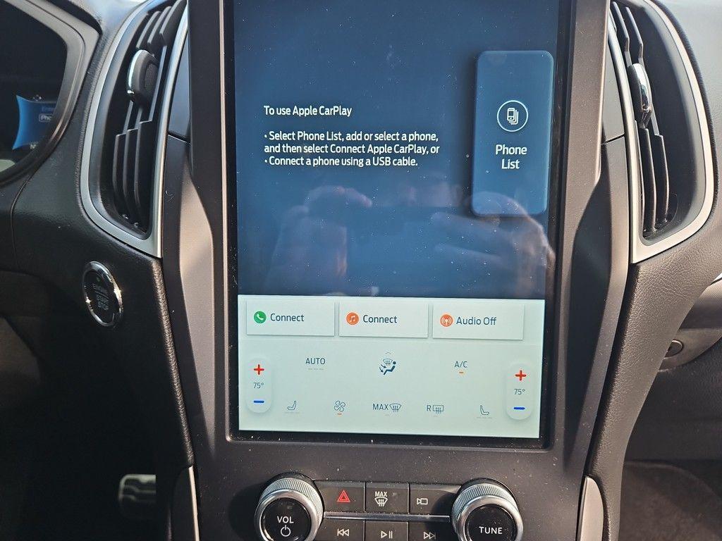 used 2022 Ford Edge car, priced at $27,000