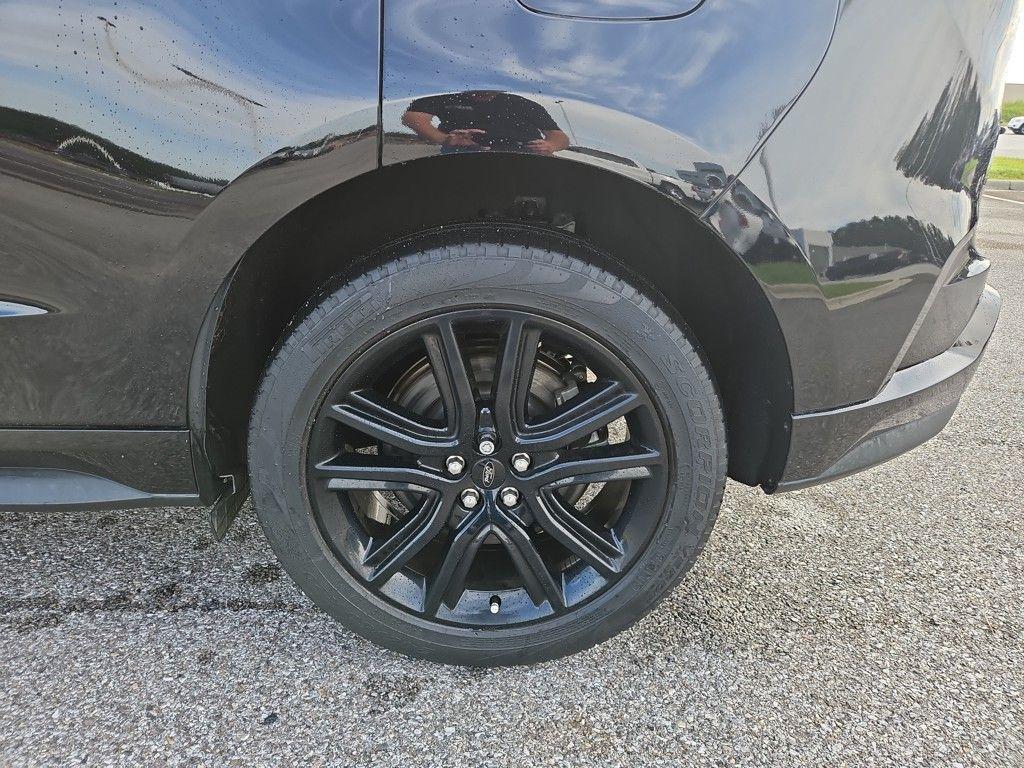 used 2022 Ford Edge car, priced at $27,000