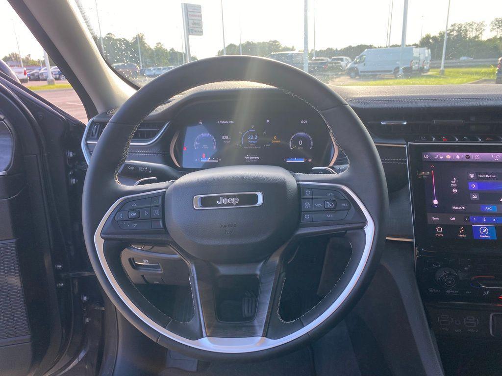 used 2023 Jeep Grand Cherokee car, priced at $29,222