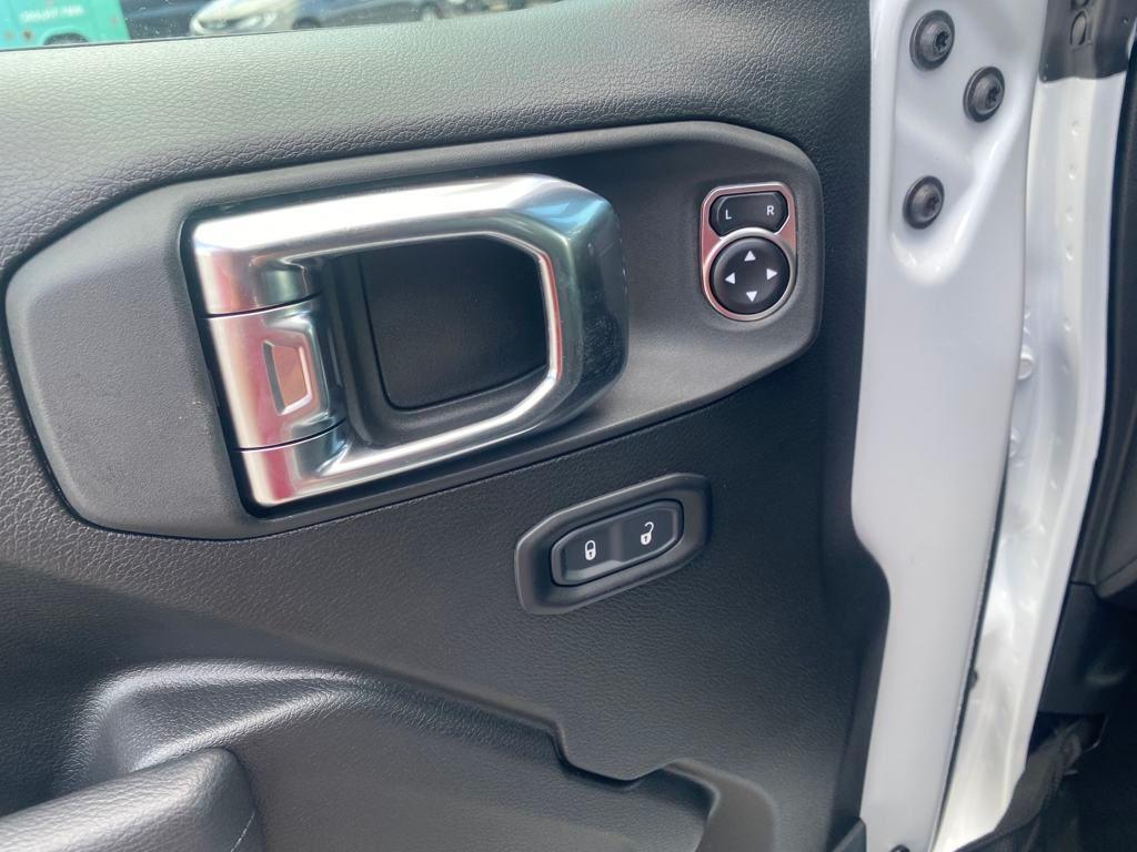 new 2025 Jeep Gladiator car, priced at $48,250