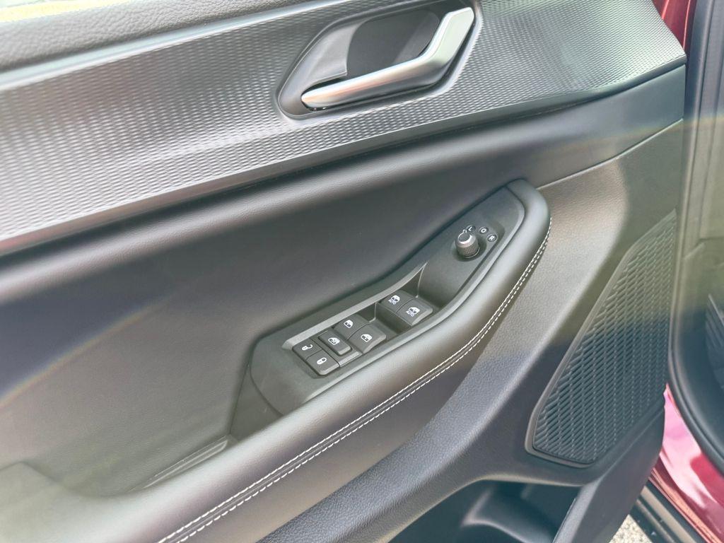 new 2025 Jeep Grand Cherokee car, priced at $31,920