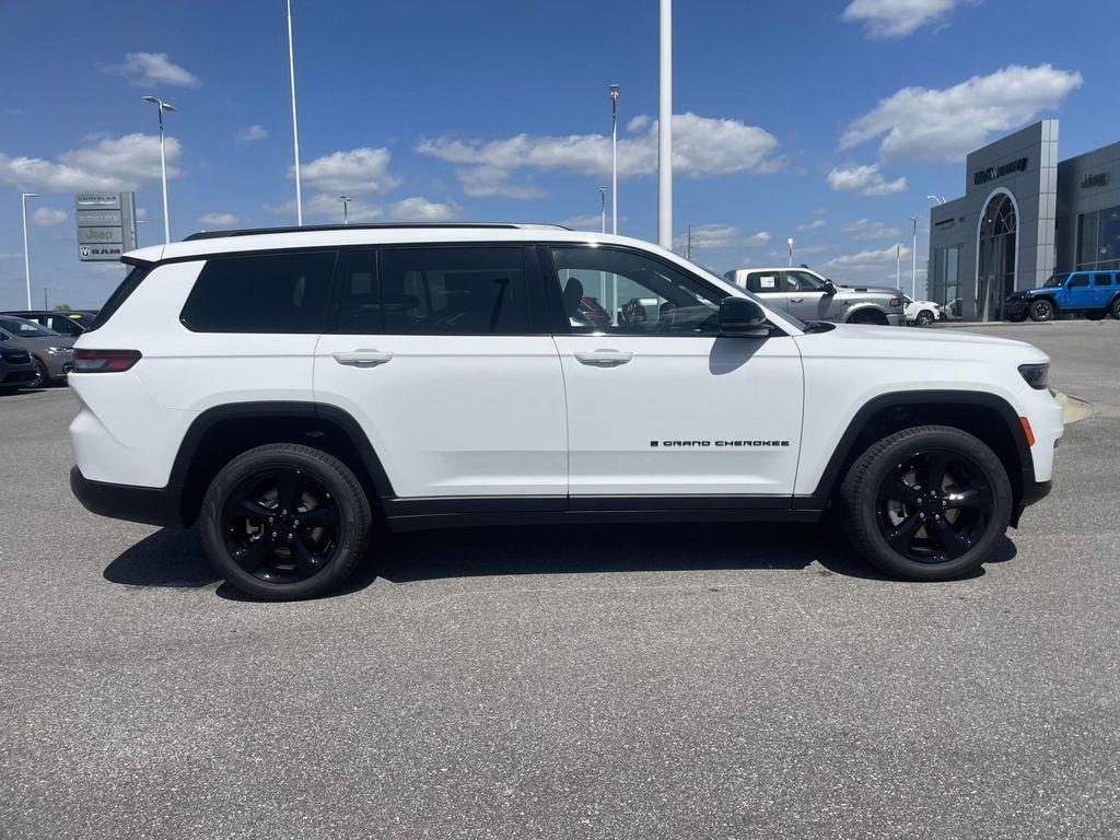 new 2025 Jeep Grand Cherokee L car, priced at $42,740