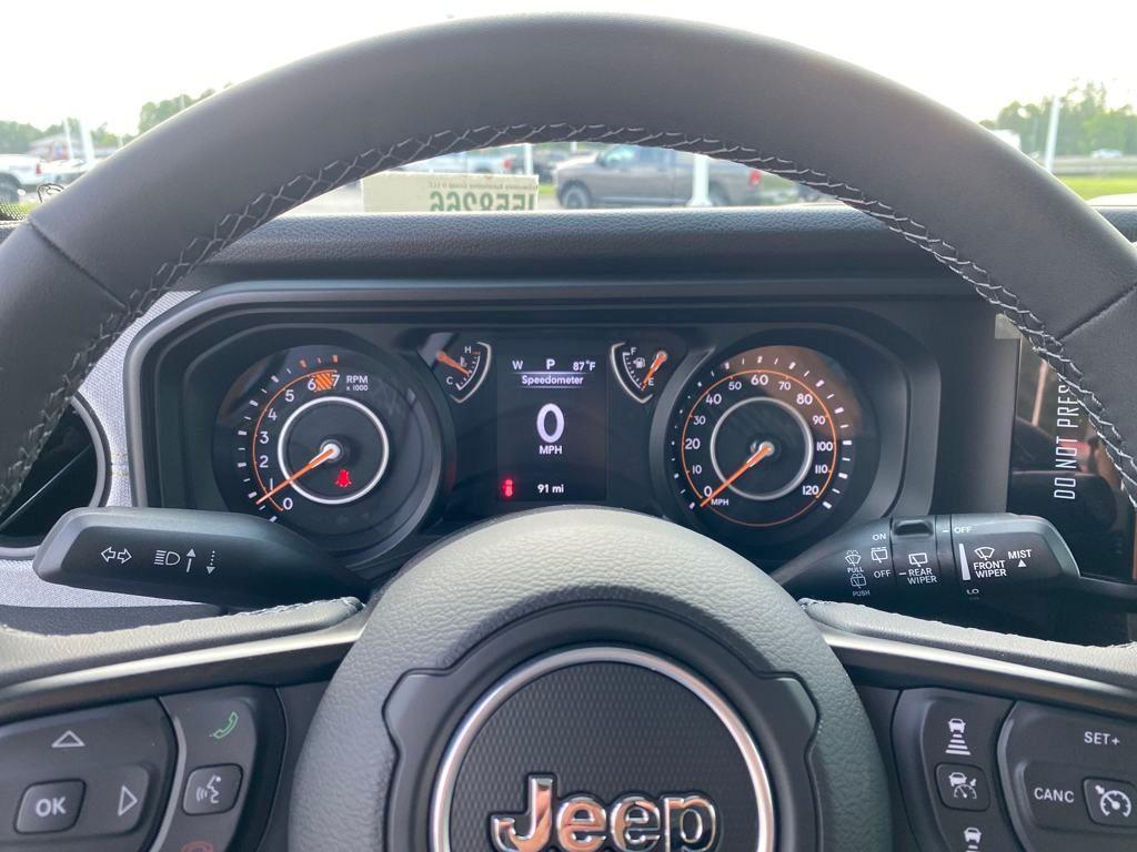new 2025 Jeep Wrangler car, priced at $59,430