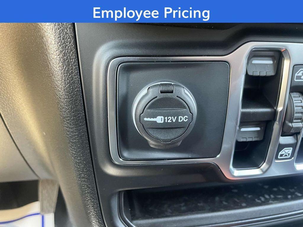 new 2025 Jeep Wrangler car, priced at $44,690