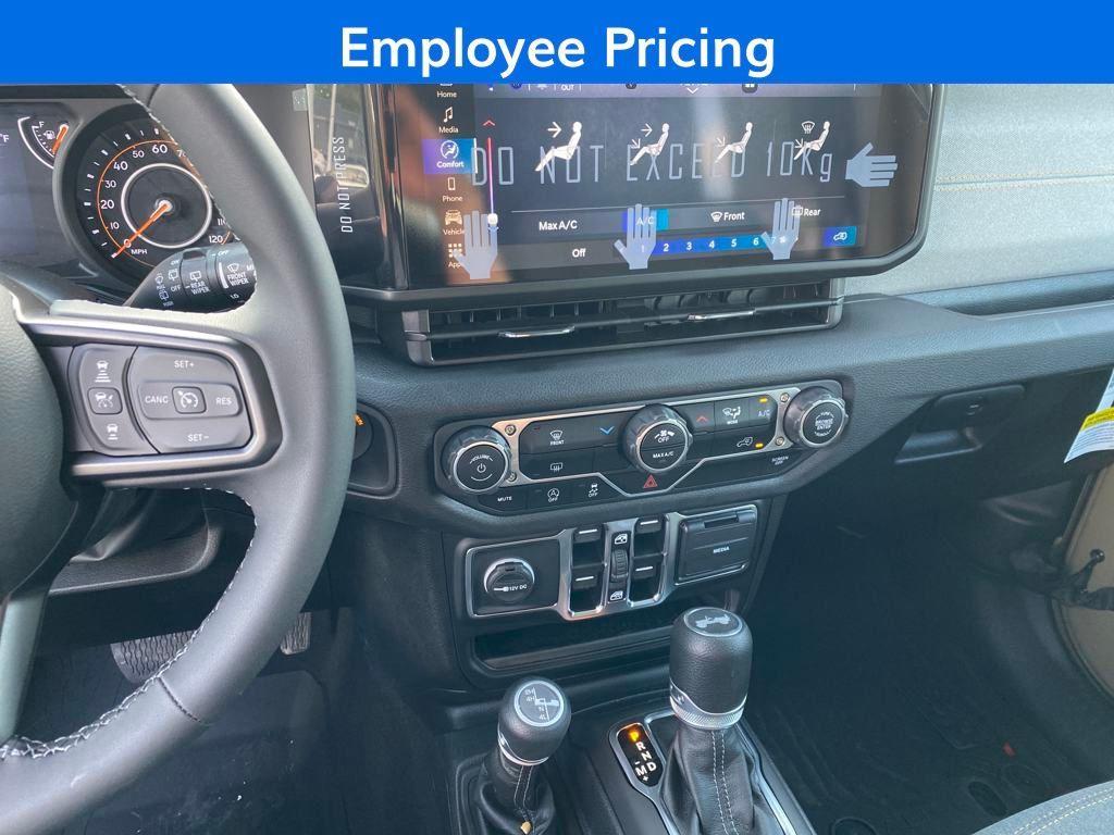 new 2025 Jeep Wrangler car, priced at $59,430
