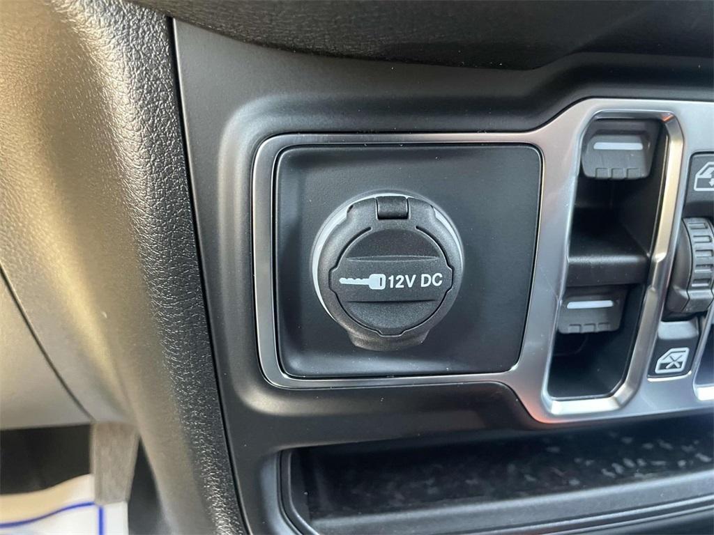 new 2025 Jeep Wrangler car, priced at $43,440