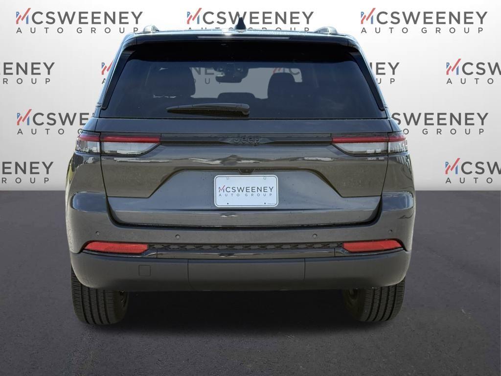 new 2025 Jeep Grand Cherokee car, priced at $33,625
