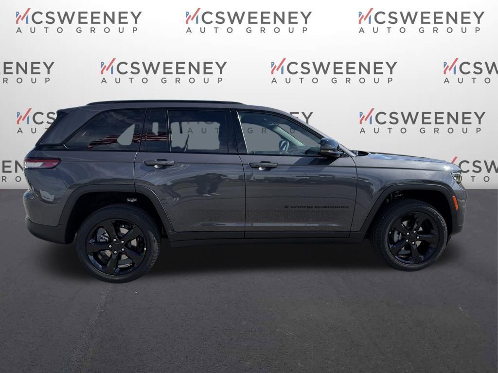new 2025 Jeep Grand Cherokee car, priced at $33,625