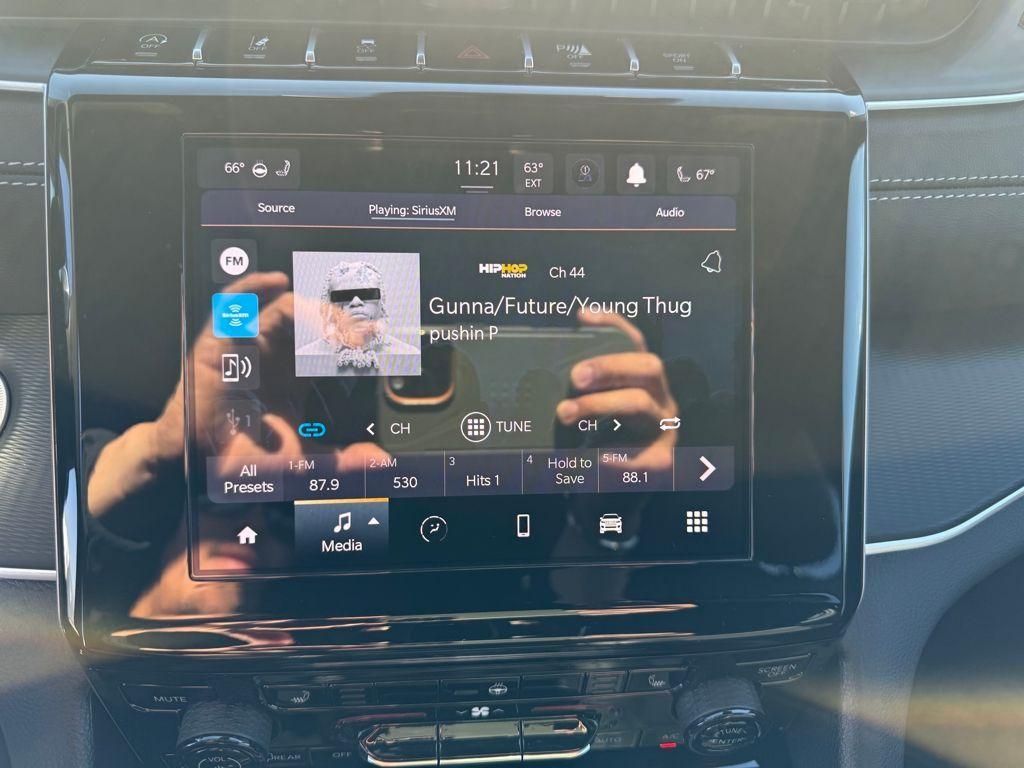 new 2025 Jeep Grand Cherokee car, priced at $32,030