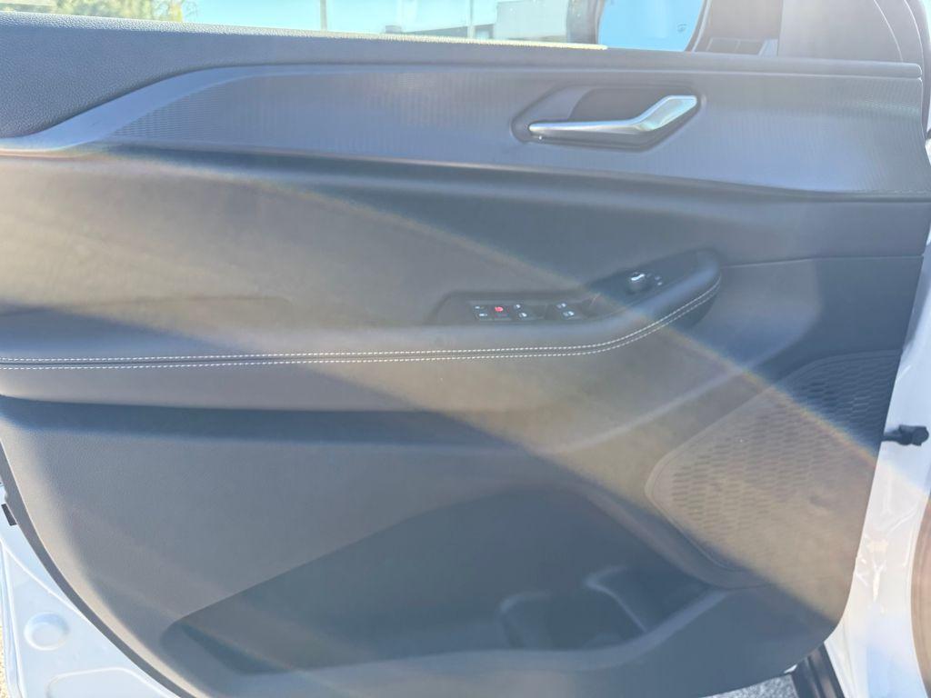 new 2025 Jeep Grand Cherokee car, priced at $32,030