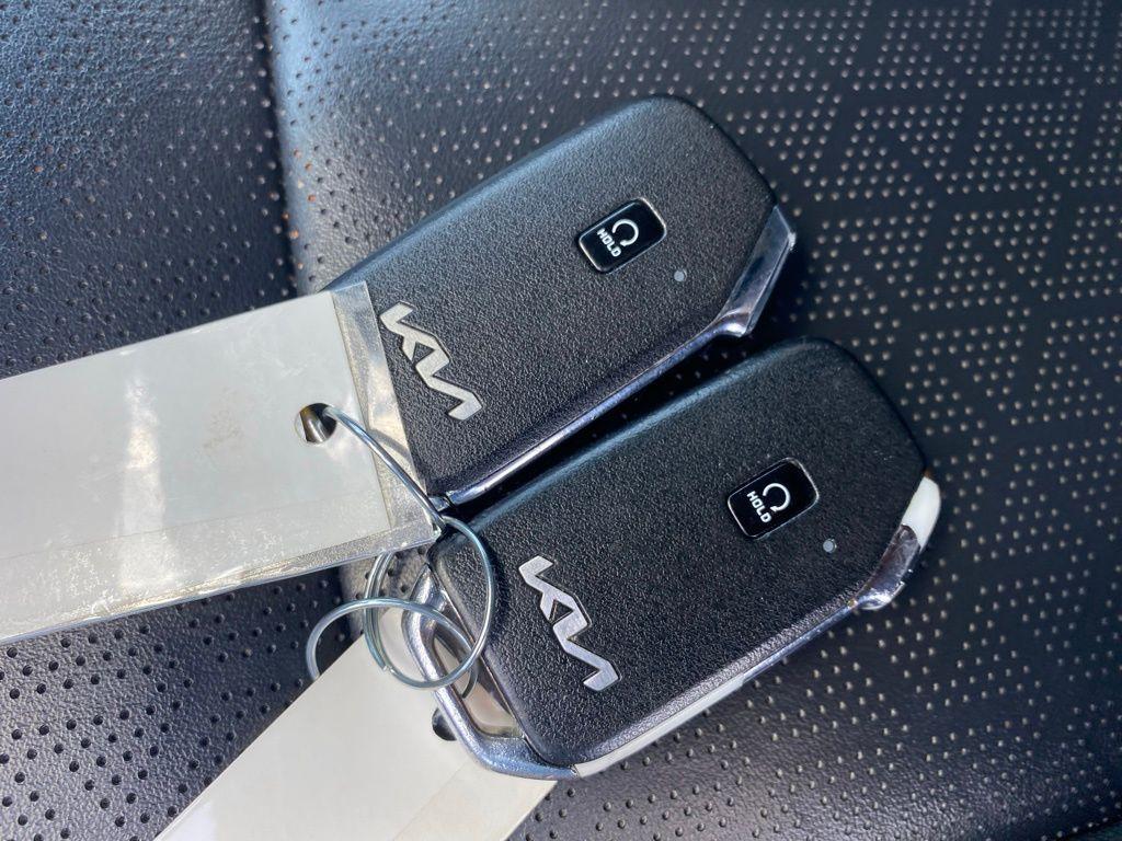used 2022 Kia Sorento car, priced at $24,653