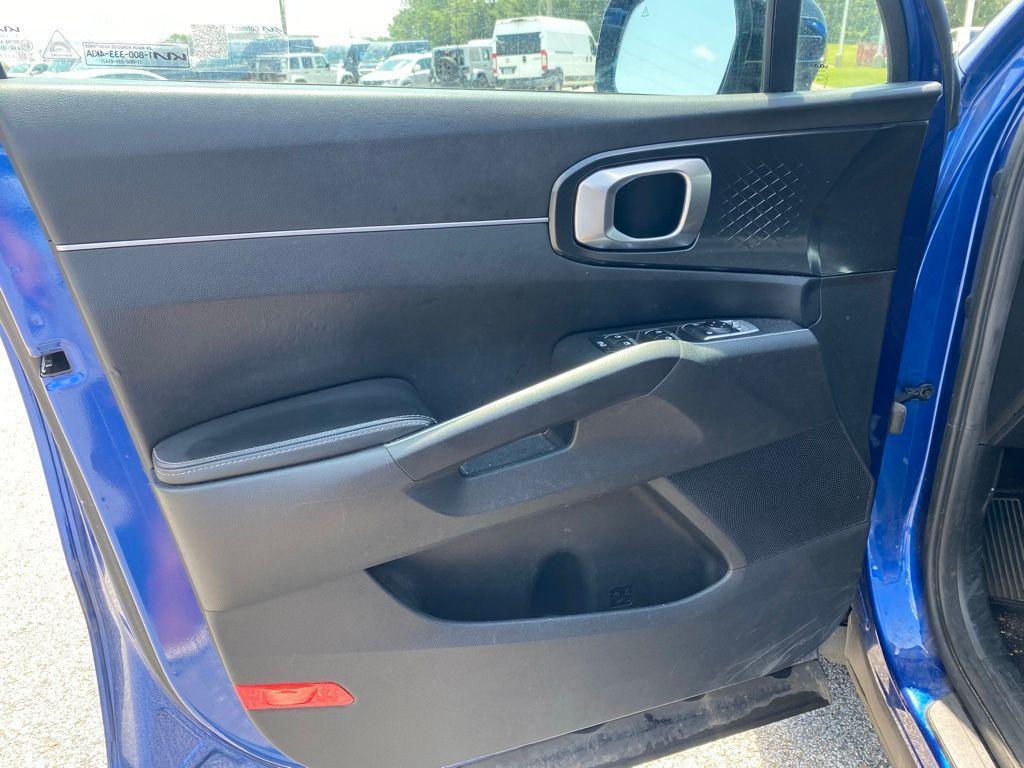 used 2022 Kia Sorento car, priced at $24,653