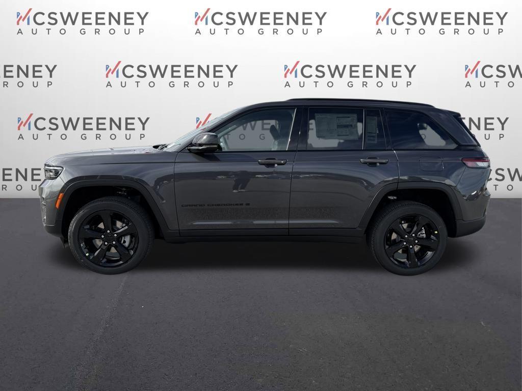 new 2025 Jeep Grand Cherokee car, priced at $34,125