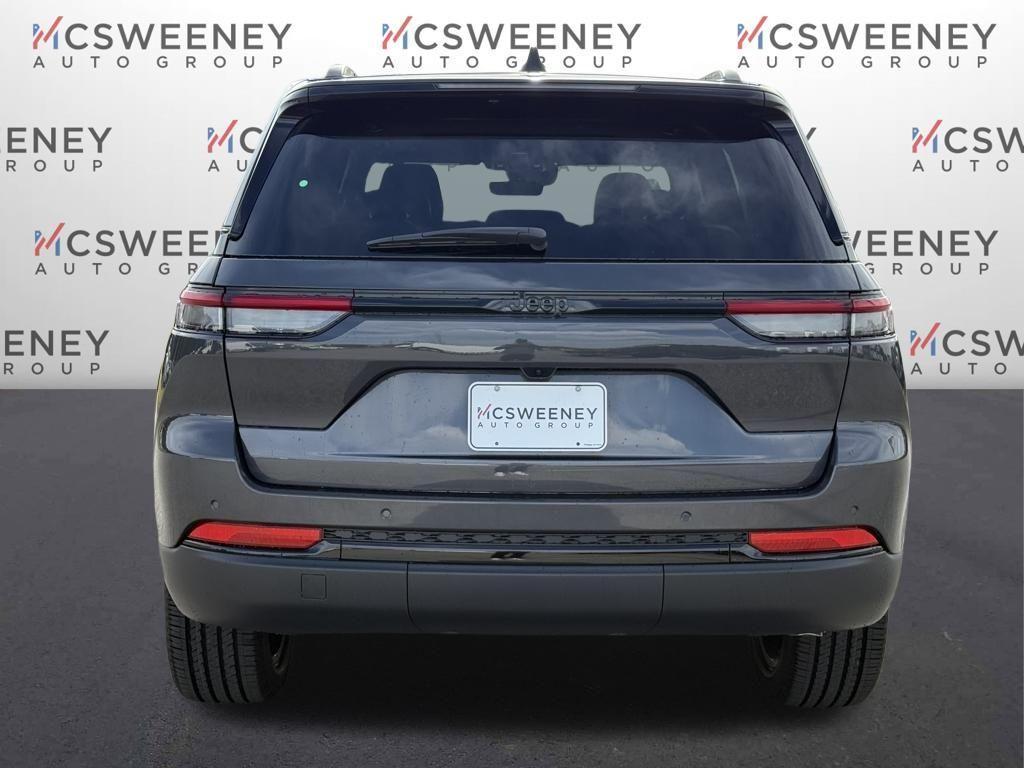 new 2025 Jeep Grand Cherokee car, priced at $34,125