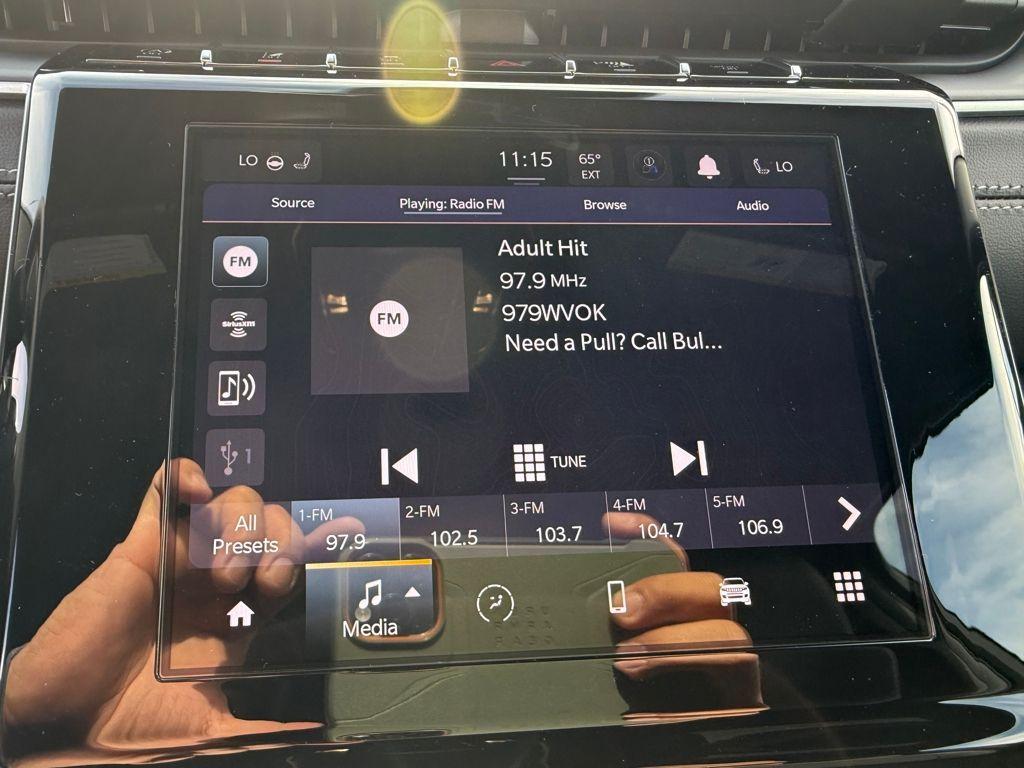 new 2025 Jeep Grand Cherokee car, priced at $34,125