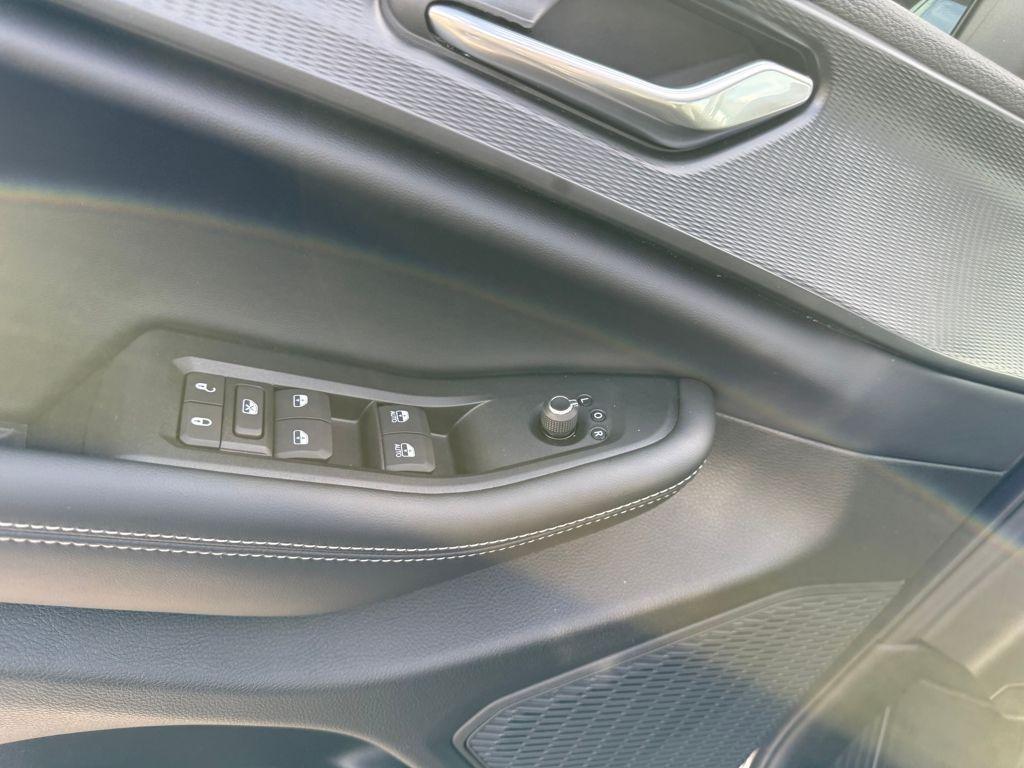 new 2025 Jeep Grand Cherokee car, priced at $34,125