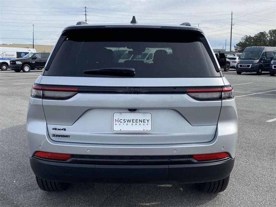 new 2025 Jeep Grand Cherokee car, priced at $43,675