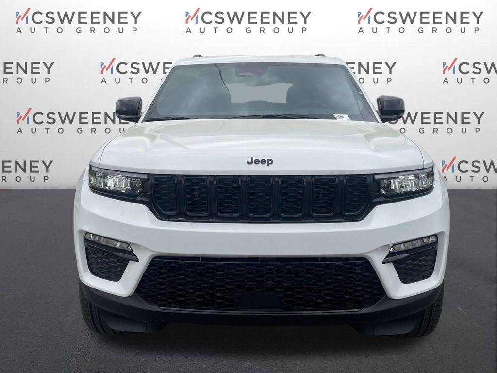 new 2025 Jeep Grand Cherokee car, priced at $39,140