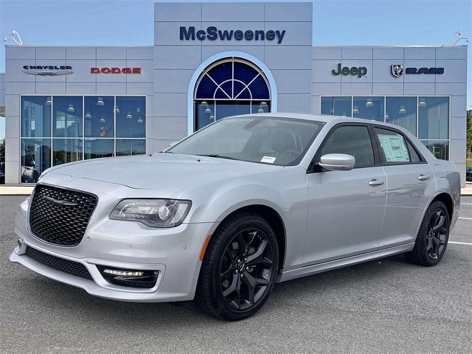 new 2023 Chrysler 300 car, priced at $37,646