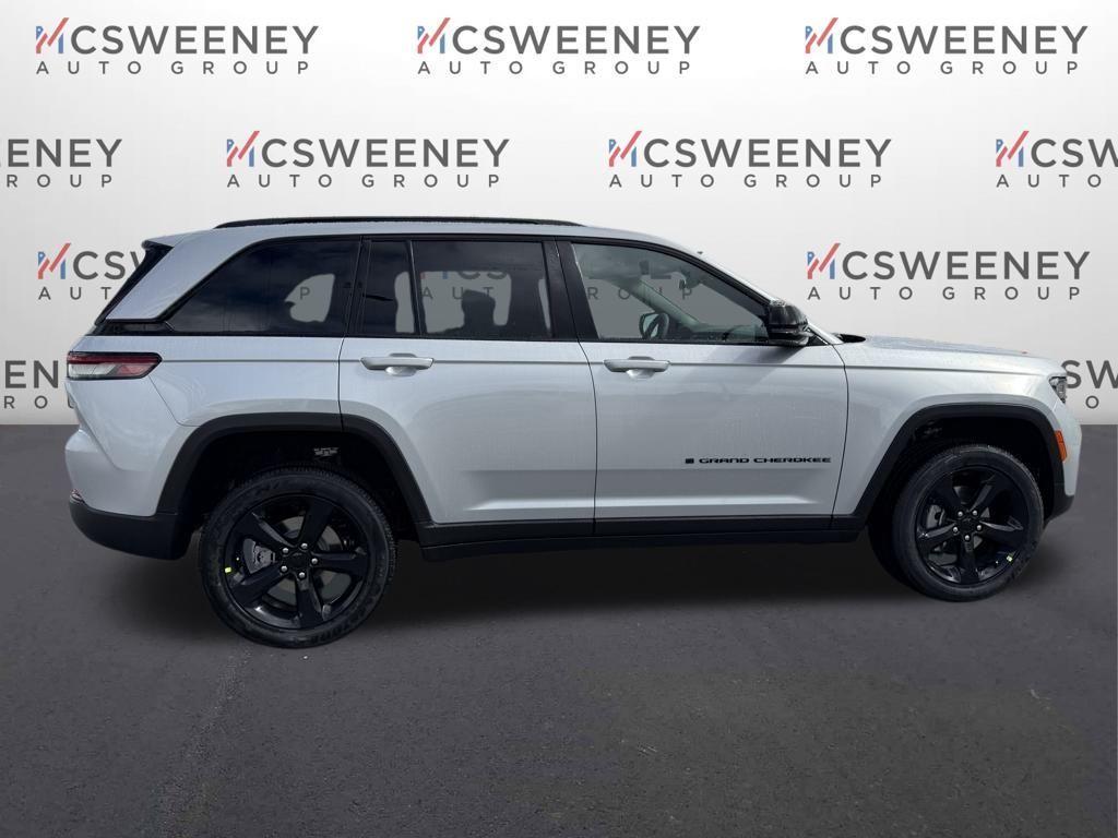 new 2025 Jeep Grand Cherokee car, priced at $32,625