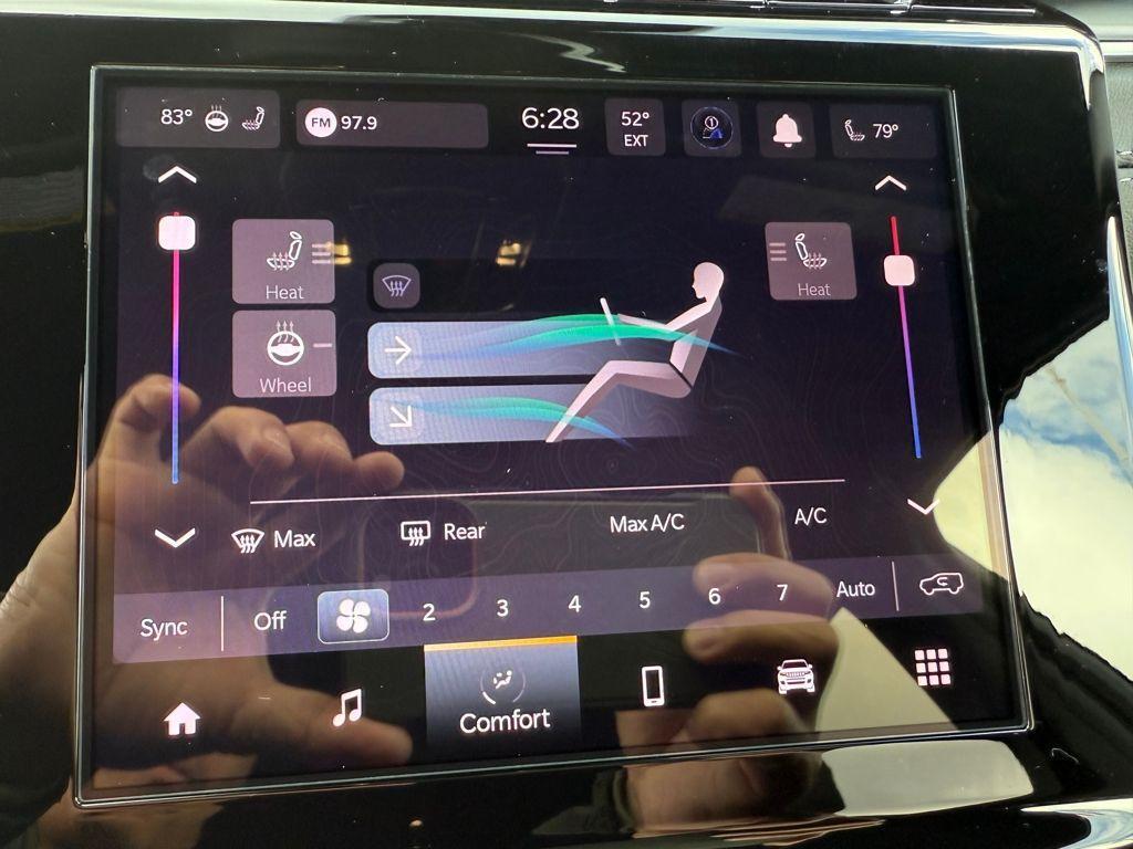 new 2025 Jeep Grand Cherokee car, priced at $32,625