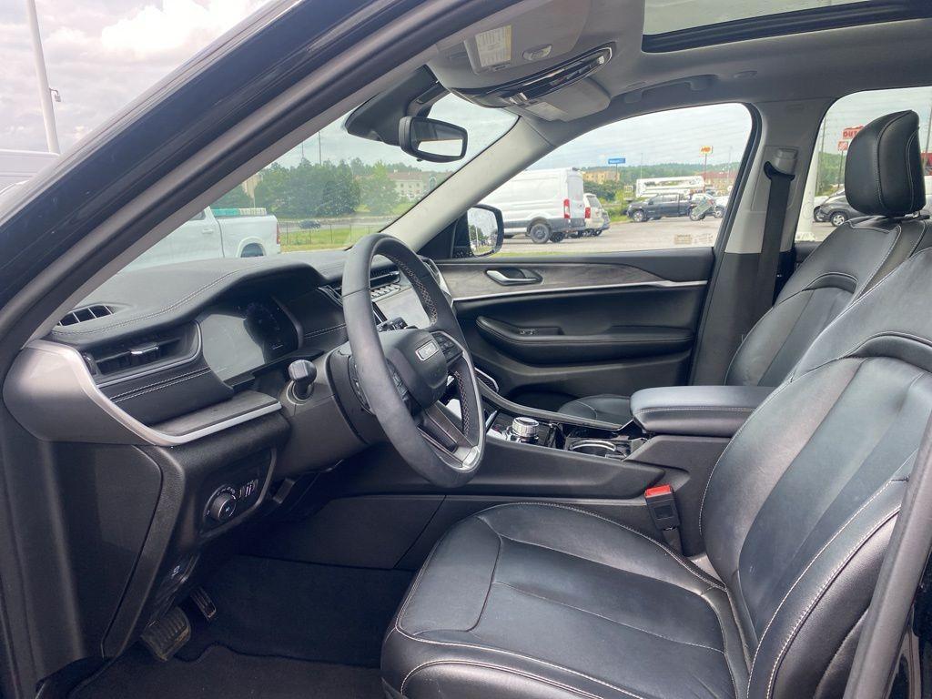 used 2023 Jeep Grand Cherokee L car, priced at $35,784