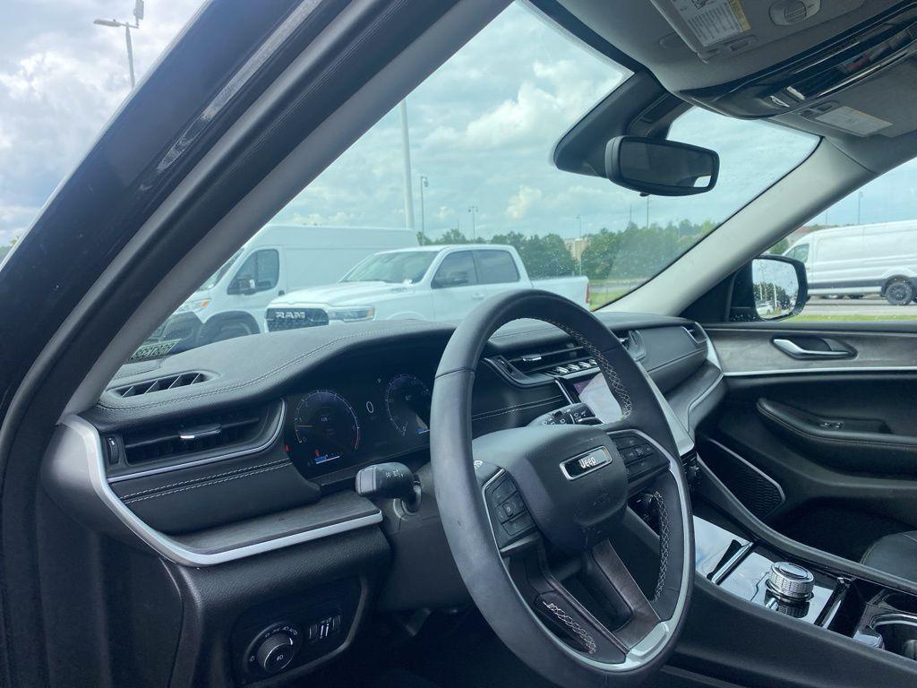 used 2023 Jeep Grand Cherokee L car, priced at $35,784