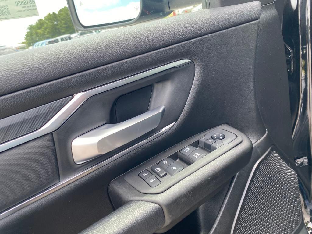 new 2025 Ram 1500 car, priced at $47,770