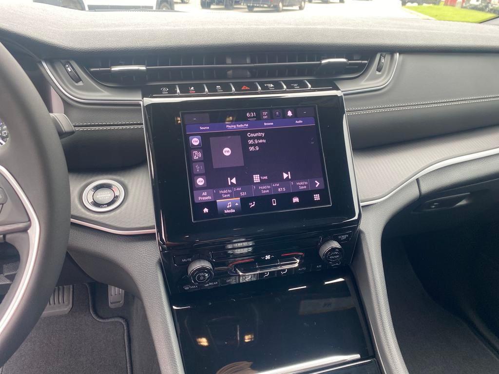 new 2025 Jeep Grand Cherokee L car, priced at $31,875