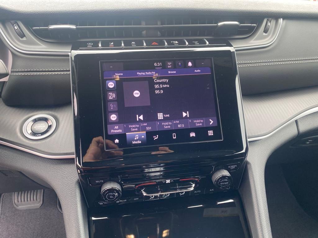 new 2025 Jeep Grand Cherokee L car, priced at $31,875
