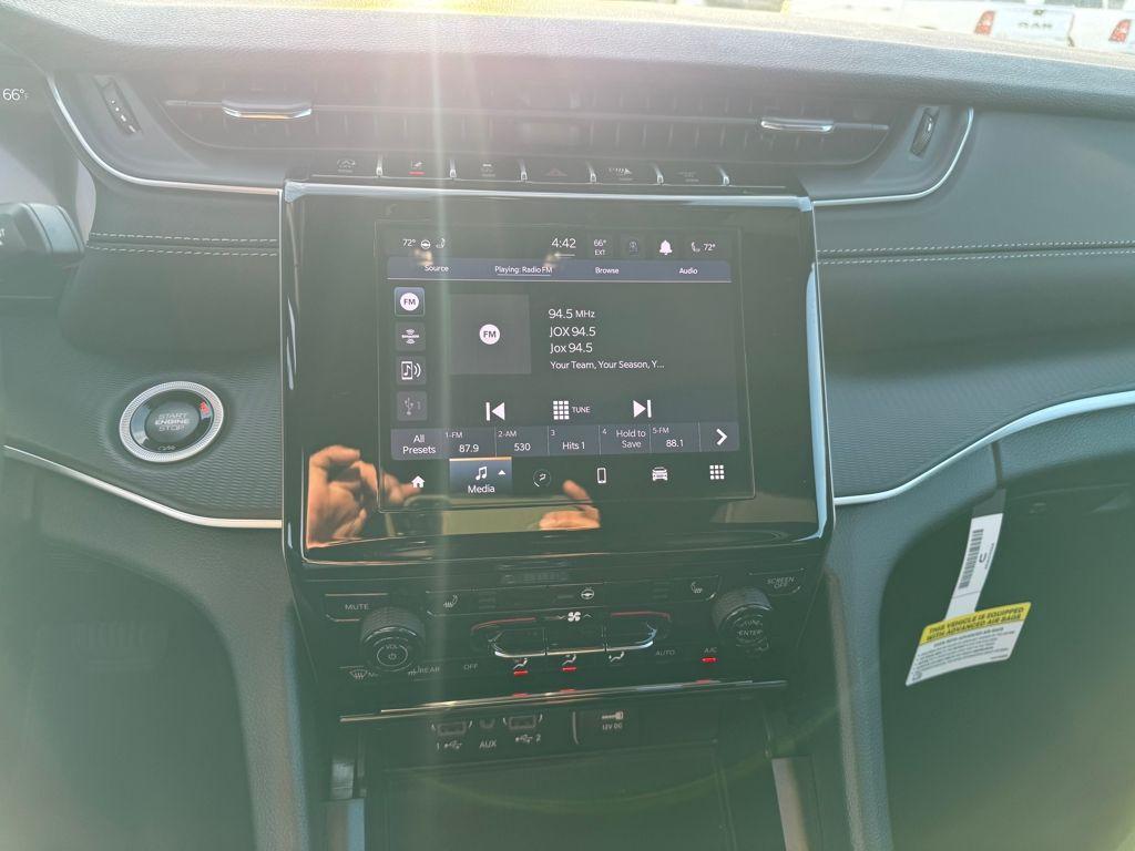 new 2025 Jeep Grand Cherokee car, priced at $30,845