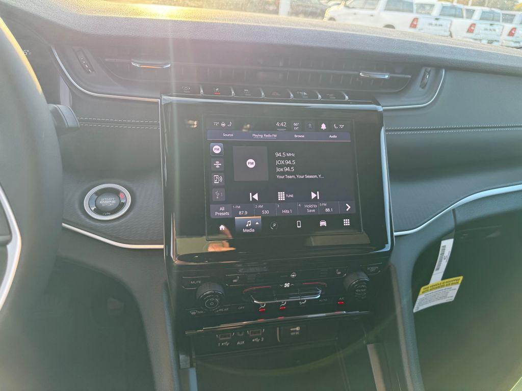 new 2025 Jeep Grand Cherokee car, priced at $30,845