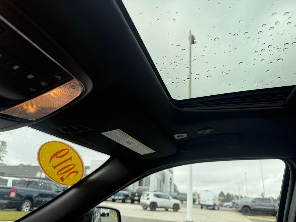 used 2019 Jeep Grand Cherokee car, priced at $24,100