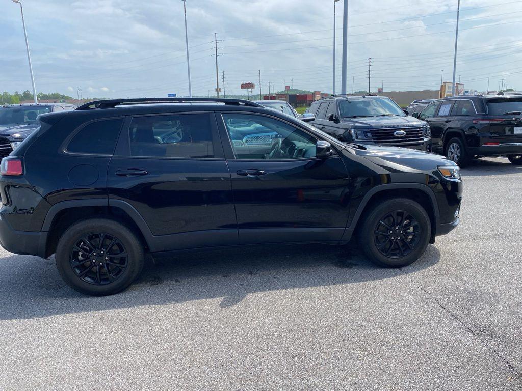 used 2023 Jeep Cherokee car, priced at $24,867