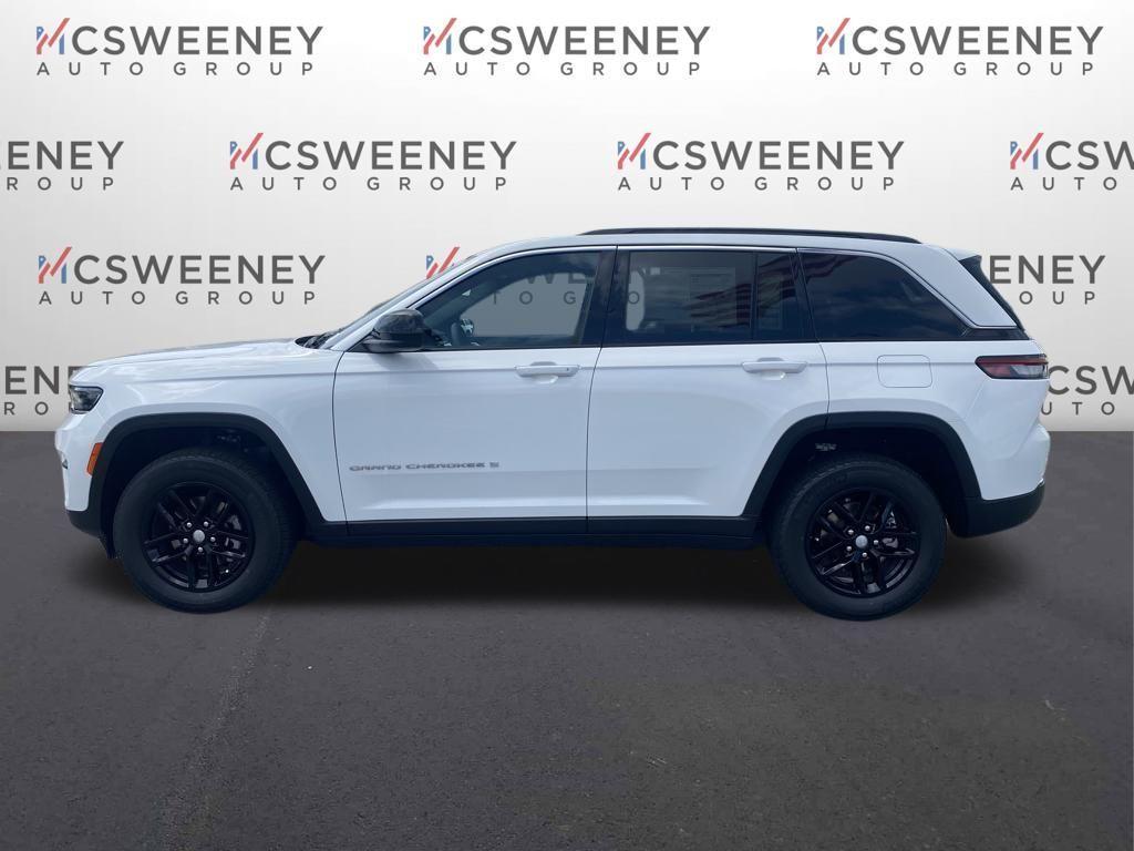 new 2025 Jeep Grand Cherokee car, priced at $28,530