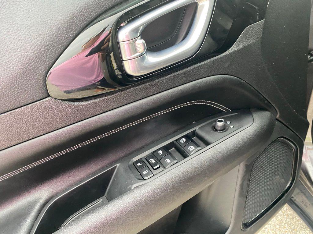 used 2023 Jeep Compass car, priced at $23,166